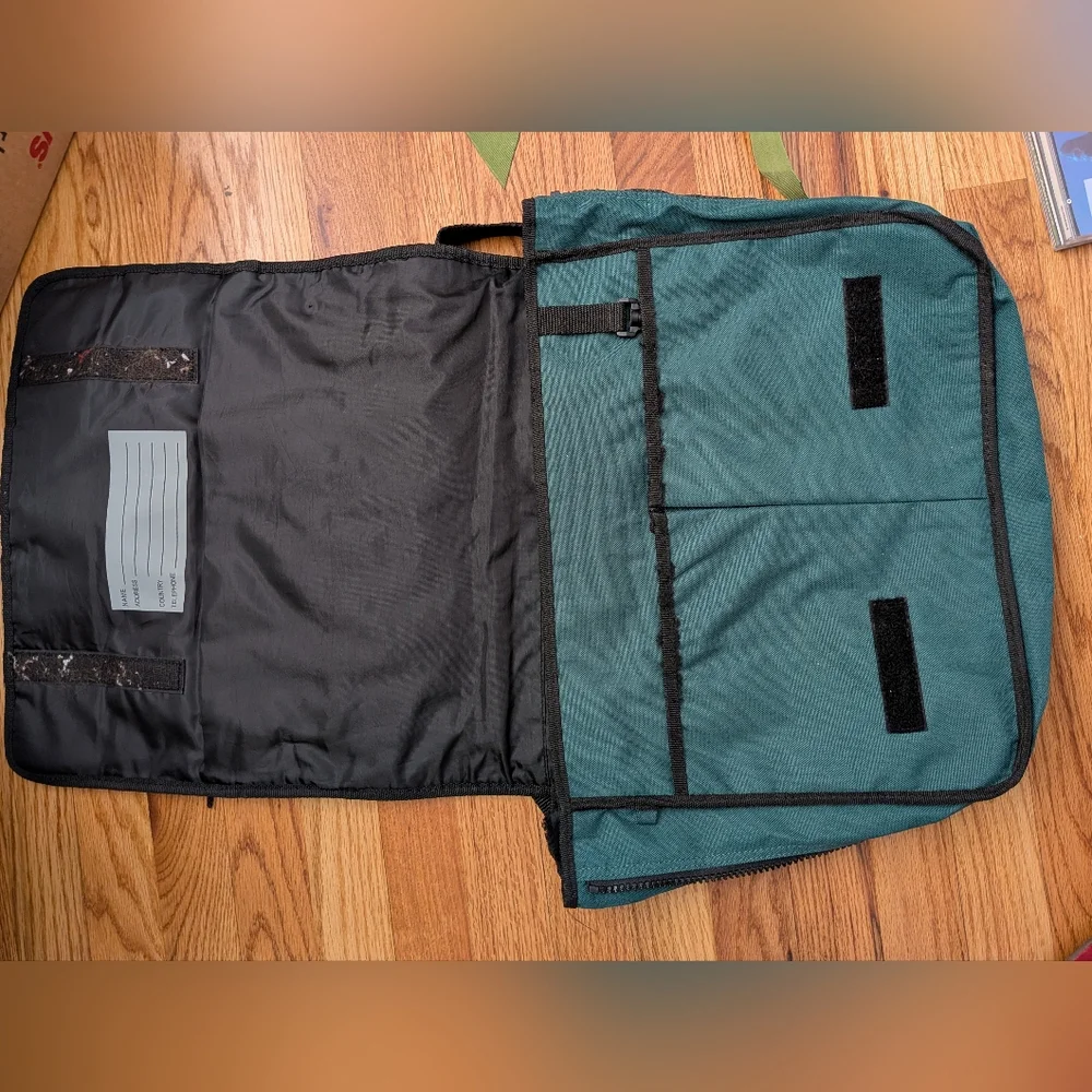 Fossil Y2K Dark Green Messenger Bag